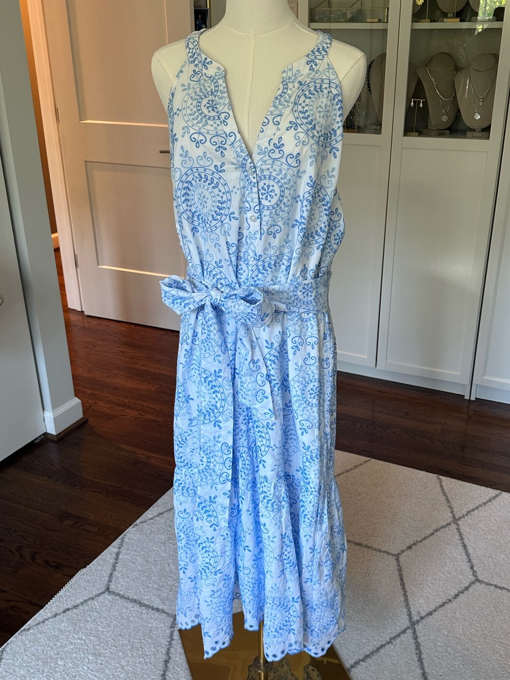 Like New Lilly Pulitzer Kiri Tie Waist Cotton Eyelet Midi Dress in Boca Blue XL